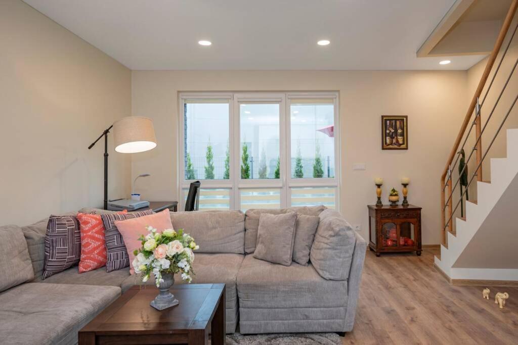 Homely Kreves Apartment By Polo Apartments Kaunas Dış mekan fotoğraf
